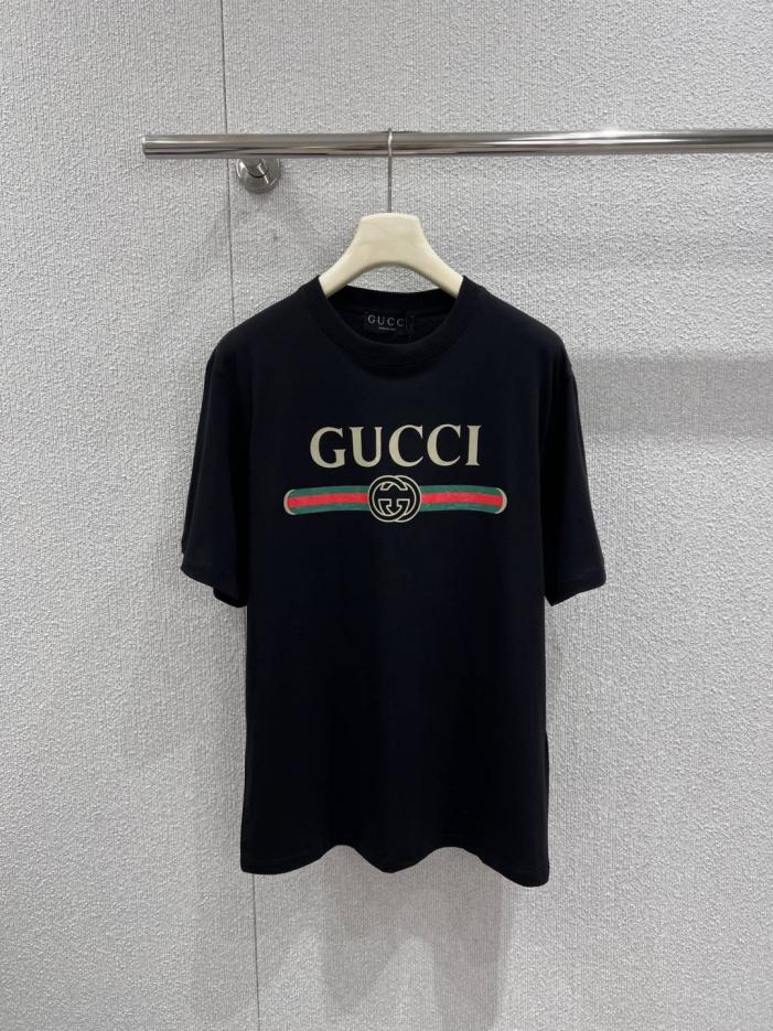 designer,replica,clothing,fake,1:1,lv,luxury,high quality Gucci Early Spring New Arrival Classic Letter Print Crew Neck Short Sleeve T-Shirt (T4588) designer,replica,clothing,fake,1:1,lv,luxury,high quality Gucci Early Spring New Arrival Classic Letter Print Crew Neck Short Sleeve T-Shirt (T4588)