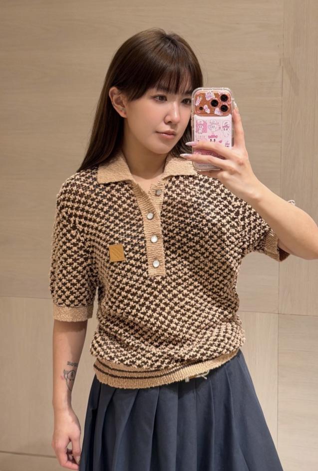 designer,replica,clothing,fake,1:1,lv,luxury,high quality LV Spring/Summer New Arrival: Houndstooth Knit Short-Sleeve T-Shirt (0FIR1) designer,replica,clothing,fake,1:1,lv,luxury,high quality LV Spring/Summer New Arrival: Houndstooth Knit Short-Sleeve T-Shirt (0FIR1)