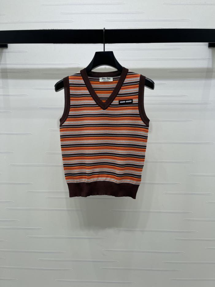 designer,replica,clothing,fake,1:1,lv,luxury,high quality MiuMiu’s latest early spring collection: Striped knit vest (7TJ96) designer,replica,clothing,fake,1:1,lv,luxury,high quality MiuMiu’s latest early spring collection: Striped knit vest (7TJ96)
