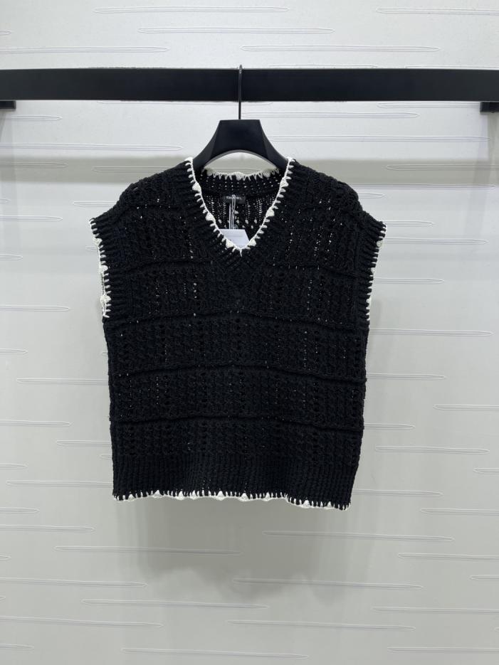 designer,replica,clothing,fake,1:1,lv,luxury,high quality CHANEL’s latest early spring collection: Color-blocked woven V-neck knit vest (6JXLS) designer,replica,clothing,fake,1:1,lv,luxury,high quality CHANEL’s latest early spring collection: Color-blocked woven V-neck knit vest (6JXLS)