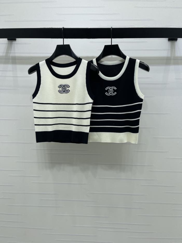 designer,replica,clothing,fake,1:1,lv,luxury,high quality CHANEL’s latest early spring collection: Knitted striped vest (U7JJ8) designer,replica,clothing,fake,1:1,lv,luxury,high quality CHANEL’s latest early spring collection: Knitted striped vest (U7JJ8)