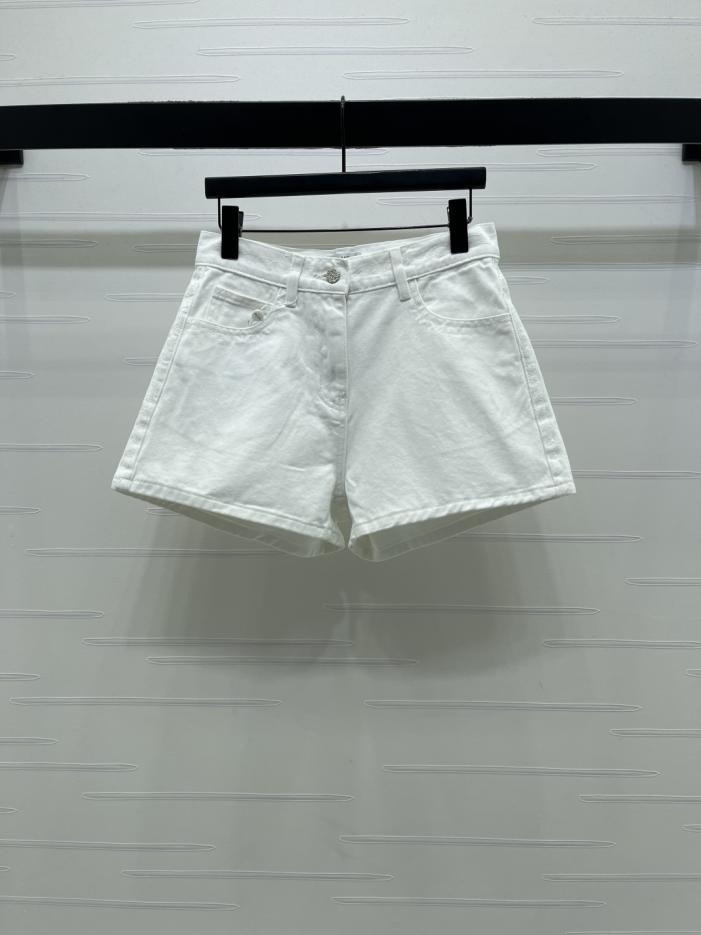 designer,replica,clothing,fake,1:1,lv,luxury,high quality CHANEL’s latest early spring collection: High-waisted denim shorts (7X6AC) designer,replica,clothing,fake,1:1,lv,luxury,high quality CHANEL’s latest early spring collection: High-waisted denim shorts (7X6AC)