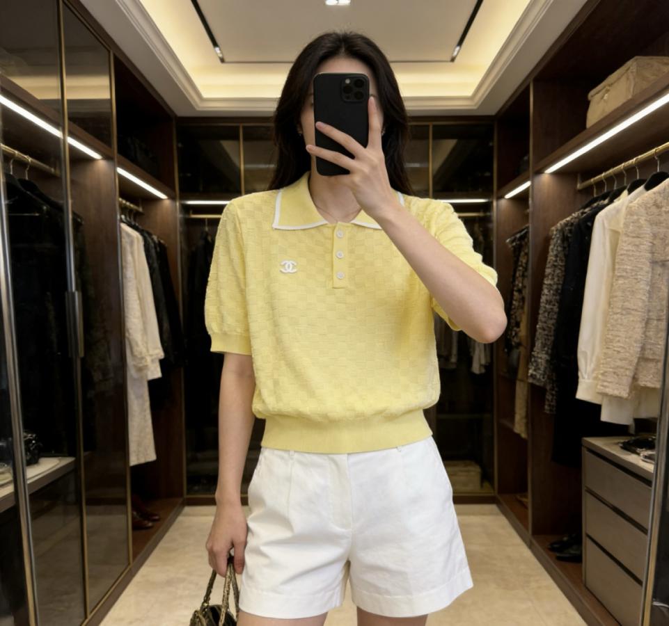 designer,replica,clothing,fake,1:1,lv,luxury,high quality CHANEL’s latest early spring collection Polo knit short-sleeved top (22W7V) designer,replica,clothing,fake,1:1,lv,luxury,high quality CHANEL’s latest early spring collection Polo knit short-sleeved top (22W7V)