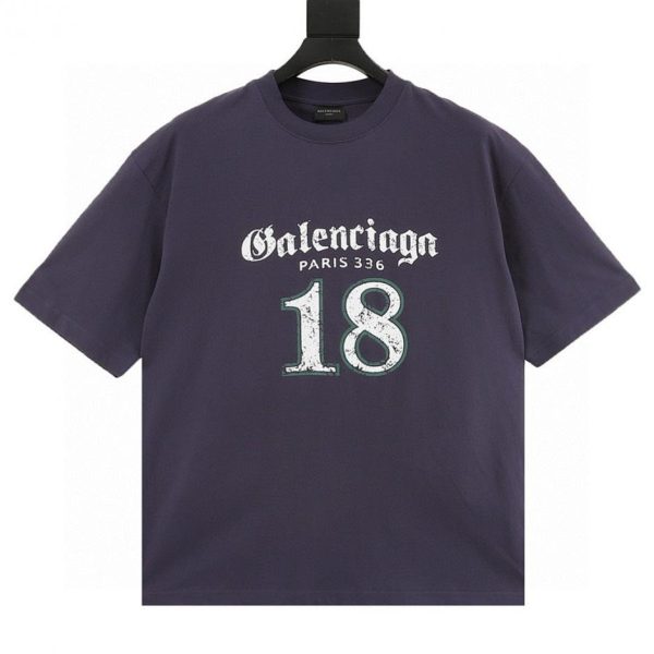 designer,replica,clothing,fake,1:1,lv,luxury,high quality Balenciaga Gothic Lettering Cracked Print T-Shirt (B7A9)