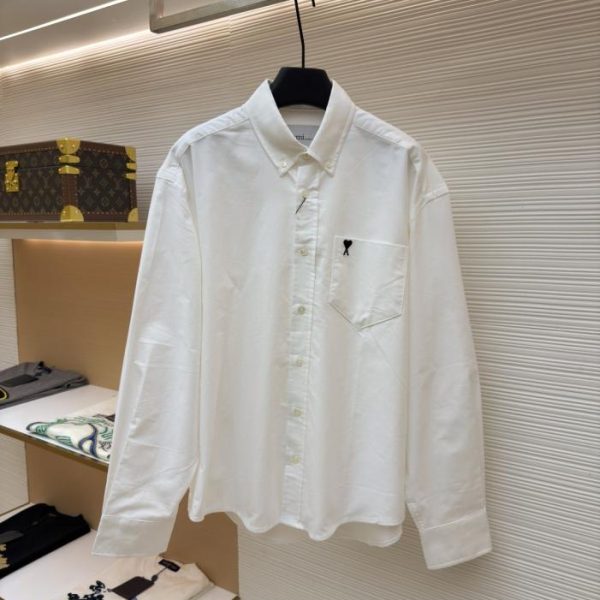 designer,replica,clothing,fake,1:1,lv,luxury,high quality Ami Paris Heart Embroidered Pocket Shirt (MKZEV)