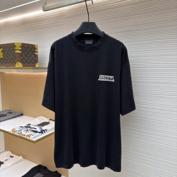 designer,replica,clothing,fake,1:1,lv,luxury,high quality Balenciaga white-based, vinyl-print crew neck short-sleeved T-shirt (I7ZVT)