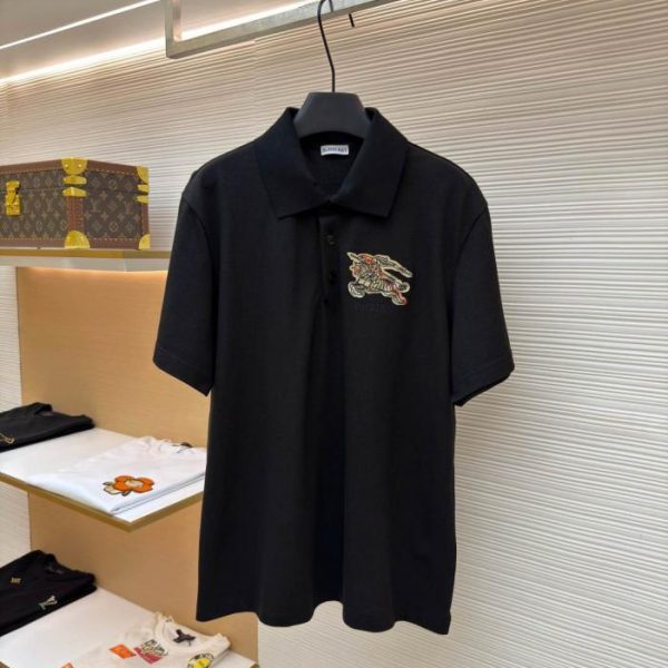 designer,replica,clothing,fake,1:1,lv,luxury,high quality Burberry Polo Shirt with Equestrian Patchwork (VUBQB)