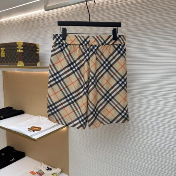 designer,replica,clothing,fake,1:1,lv,luxury,high quality Burberry Elastic Waist Check Silk Casual Shorts (7FHV4)