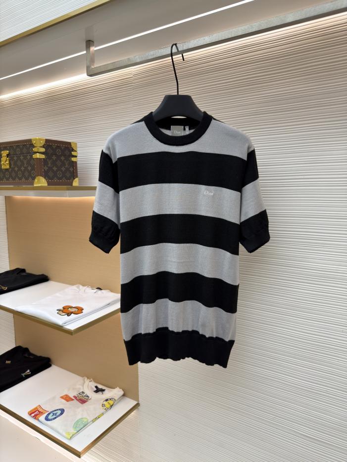 designer,replica,clothing,fake,1:1,lv,luxury,high quality Dior letter embroidered color-blocked striped knit sweater short-sleeved (D5NX5) designer,replica,clothing,fake,1:1,lv,luxury,high quality Dior letter embroidered color-blocked striped knit sweater short-sleeved (D5NX5)