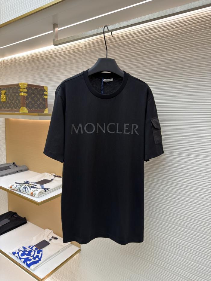 designer,replica,clothing,fake,1:1,lv,luxury,high quality Moncler logo patch pocket short-sleeved shirt (HHV0X) designer,replica,clothing,fake,1:1,lv,luxury,high quality Moncler logo patch pocket short-sleeved shirt (HHV0X)