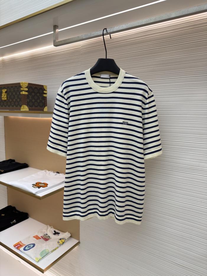 designer,replica,clothing,fake,1:1,lv,luxury,high quality Prada embroidered striped short-sleeved sweater (45L5J) designer,replica,clothing,fake,1:1,lv,luxury,high quality Prada embroidered striped short-sleeved sweater (45L5J)