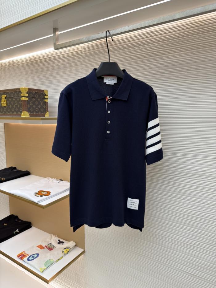 designer,replica,clothing,fake,1:1,lv,luxury,high quality THOM BROWNE pique cotton knit polo shirt (ULIZO) designer,replica,clothing,fake,1:1,lv,luxury,high quality THOM BROWNE pique cotton knit polo shirt (ULIZO)