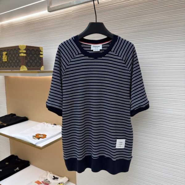designer,replica,clothing,fake,1:1,lv,luxury,high quality THOM BROWNE Crew Neck Shorts (YECER)