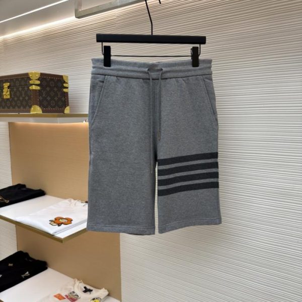 designer,replica,clothing,fake,1:1,lv,luxury,high quality THOM BROWNE Classic Yarn-Dyed Four-Striped Basic Shorts (5QT64)