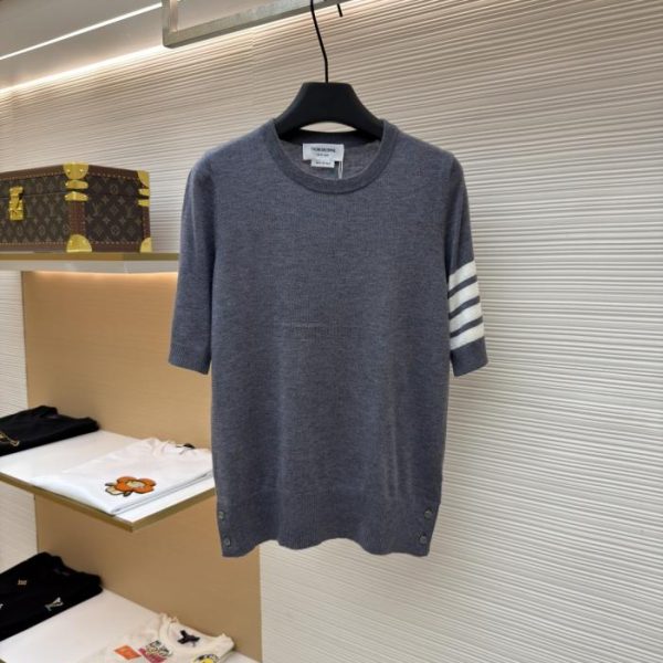 designer,replica,clothing,fake,1:1,lv,luxury,high quality THOM BROWNE Classic Knit Short-Sleeve T-Shirt (QG7X8)