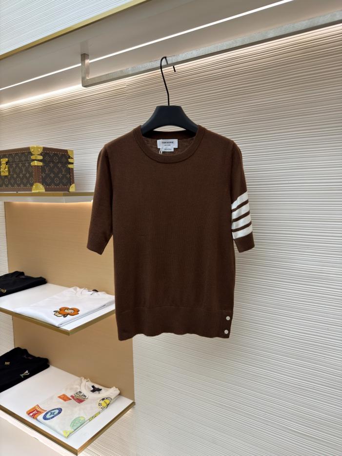 designer,replica,clothing,fake,1:1,lv,luxury,high quality THOM BROWNE Classic Knit Short-Sleeve T-Shirt (WFKNO) designer,replica,clothing,fake,1:1,lv,luxury,high quality THOM BROWNE Classic Knit Short-Sleeve T-Shirt (WFKNO)