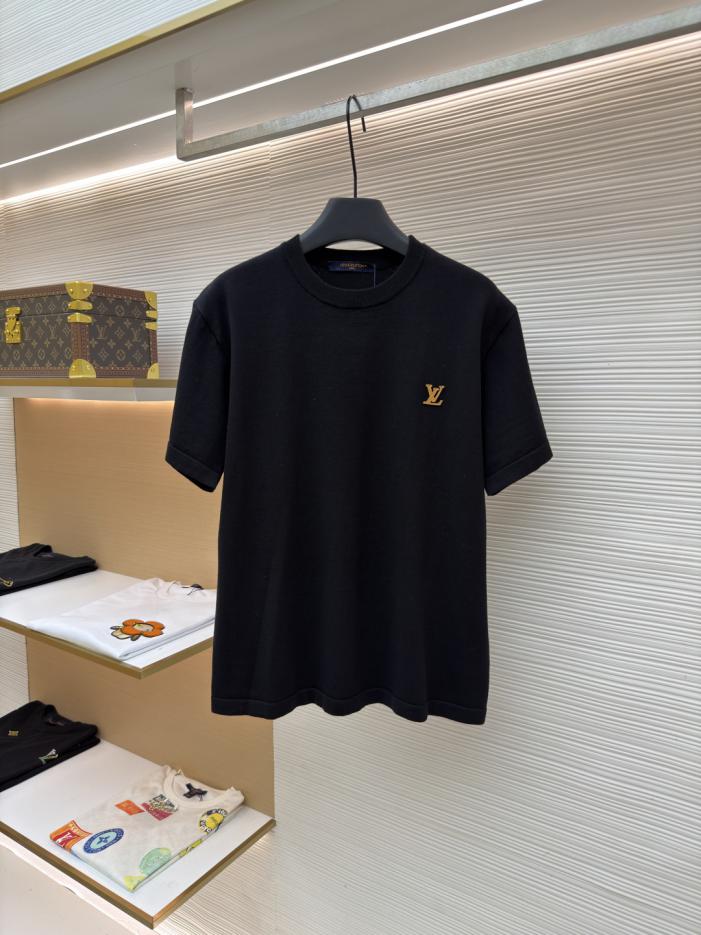 designer,replica,clothing,fake,1:1,lv,luxury,high quality LOUIS VUITTON Letter Leather Label Knit Sweater Short Sleeve (VSQTC) designer,replica,clothing,fake,1:1,lv,luxury,high quality LOUIS VUITTON Letter Leather Label Knit Sweater Short Sleeve (VSQTC)