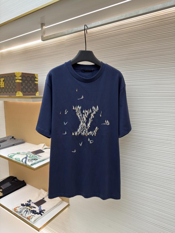 designer,replica,clothing,fake,1:1,lv,luxury,high quality LOUIS VUITTON Sailing Ship Embroidery Crew Neck Short-Sleeve T-Shirt (CRG8A) designer,replica,clothing,fake,1:1,lv,luxury,high quality LOUIS VUITTON Sailing Ship Embroidery Crew Neck Short-Sleeve T-Shirt (CRG8A)