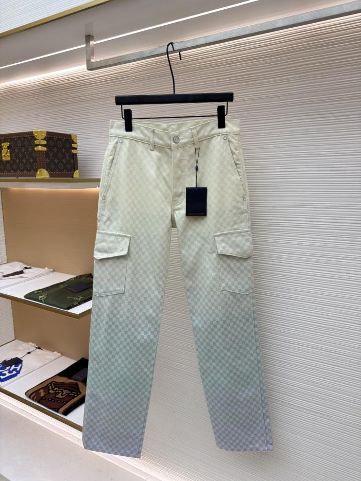 designer,replica,clothing,fake,1:1,lv,luxury,high quality LOUIS VUITTON Gradient Jacquard Denim Cargo Pants (9GSV5) designer,replica,clothing,fake,1:1,lv,luxury,high quality LOUIS VUITTON Gradient Jacquard Denim Cargo Pants (9GSV5)