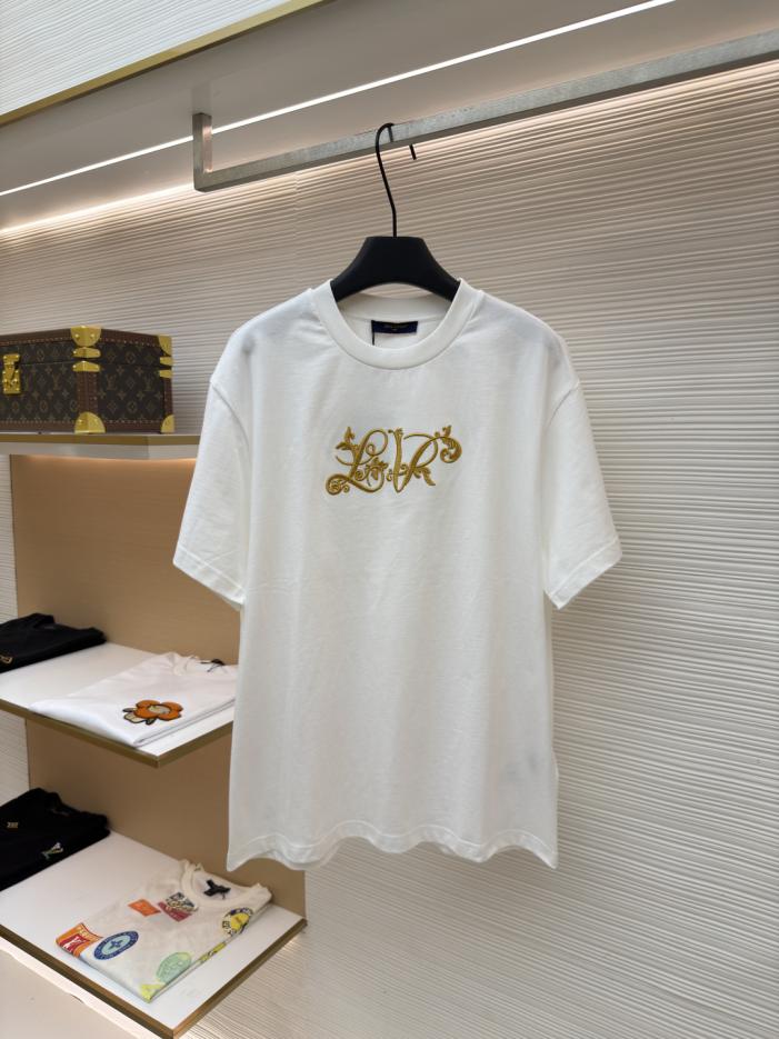 designer,replica,clothing,fake,1:1,lv,luxury,high quality LOUIS VUITTON Gold Embroidery Crew Neck Short-Sleeve T-Shirt (XS7T4) designer,replica,clothing,fake,1:1,lv,luxury,high quality LOUIS VUITTON Gold Embroidery Crew Neck Short-Sleeve T-Shirt (XS7T4)