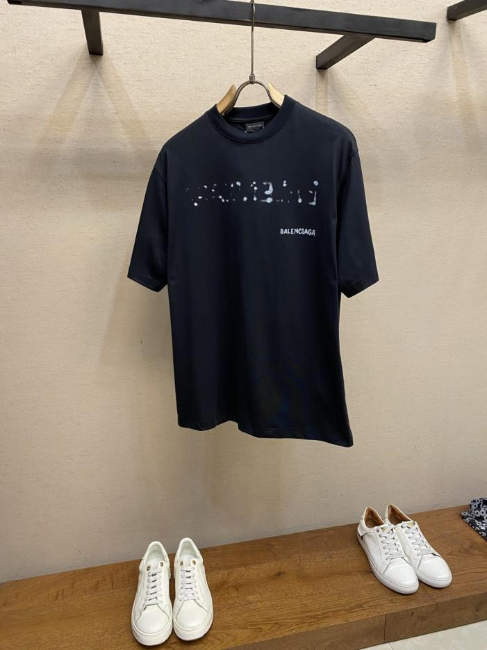 designer,replica,clothing,fake,1:1,lv,luxury,high quality Balenciaga Classic Letter Print Drop-Shoulder Short-Sleeve T-Shirt (QXQCV) designer,replica,clothing,fake,1:1,lv,luxury,high quality Balenciaga Classic Letter Print Drop-Shoulder Short-Sleeve T-Shirt (QXQCV)