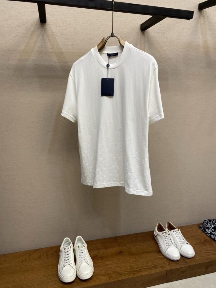 designer,replica,clothing,fake,1:1,lv,luxury,high quality LV Fleece Print Crew Neck Short-Sleeve T-Shirt (2HST9) designer,replica,clothing,fake,1:1,lv,luxury,high quality LV Fleece Print Crew Neck Short-Sleeve T-Shirt (2HST9)