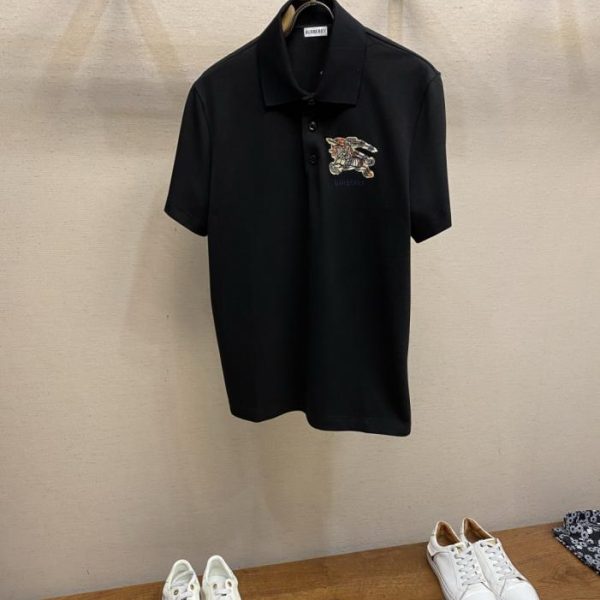 designer,replica,clothing,fake,1:1,lv,luxury,high quality Burberry Polo Shirt with Horse Patchwork (R8J0C)