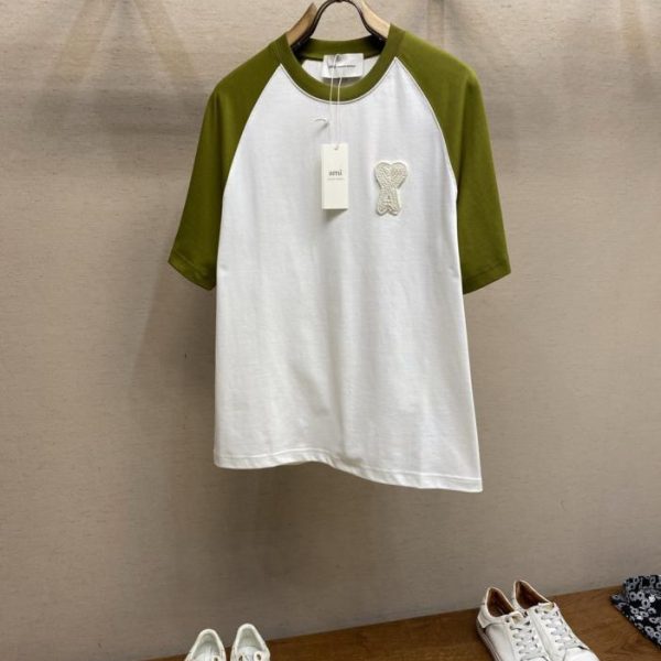 designer,replica,clothing,fake,1:1,lv,luxury,high quality AMI Knitted Heart Raglan Sleeve Cotton Short-Sleeve T-Shirt (H8BJJ)