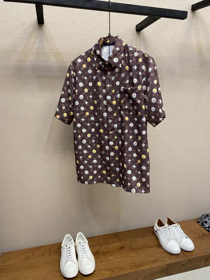 designer,replica,clothing,fake,1:1,lv,luxury,high quality LV Spring/Summer Top with 3D Daisy Print (1CVWA) designer,replica,clothing,fake,1:1,lv,luxury,high quality LV Spring/Summer Top with 3D Daisy Print (1CVWA)