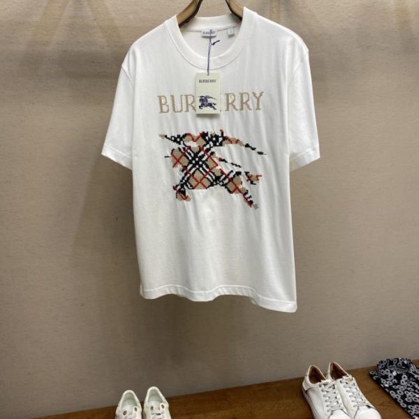 designer,replica,clothing,fake,1:1,lv,luxury,high quality Burberry cross-stitched equestrian logo cotton T-shirt (16UNN)