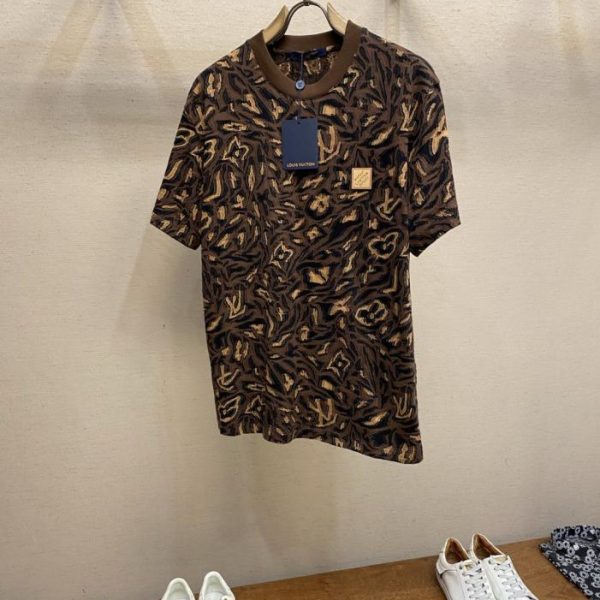 designer,replica,clothing,fake,1:1,lv,luxury,high quality LV T-shirt (MBS6U)