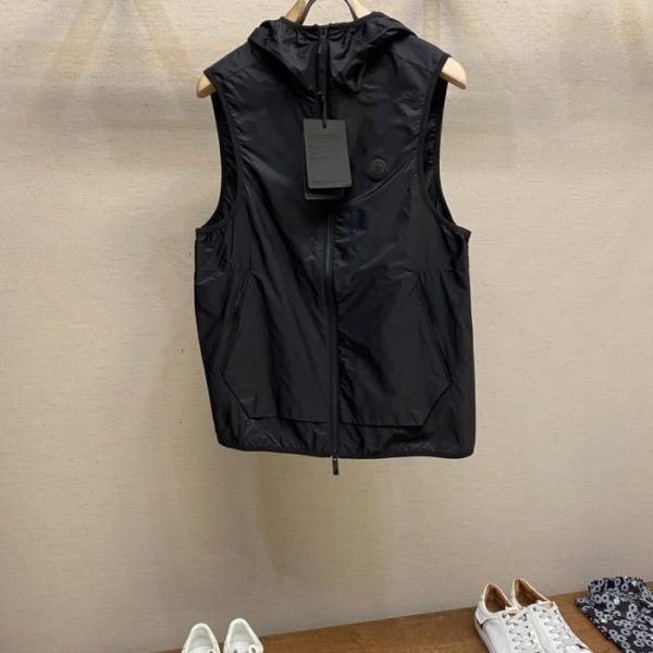 designer,replica,clothing,fake,1:1,lv,luxury,high quality Moncler Hooded Reflective Print Vest (MBQNJ)