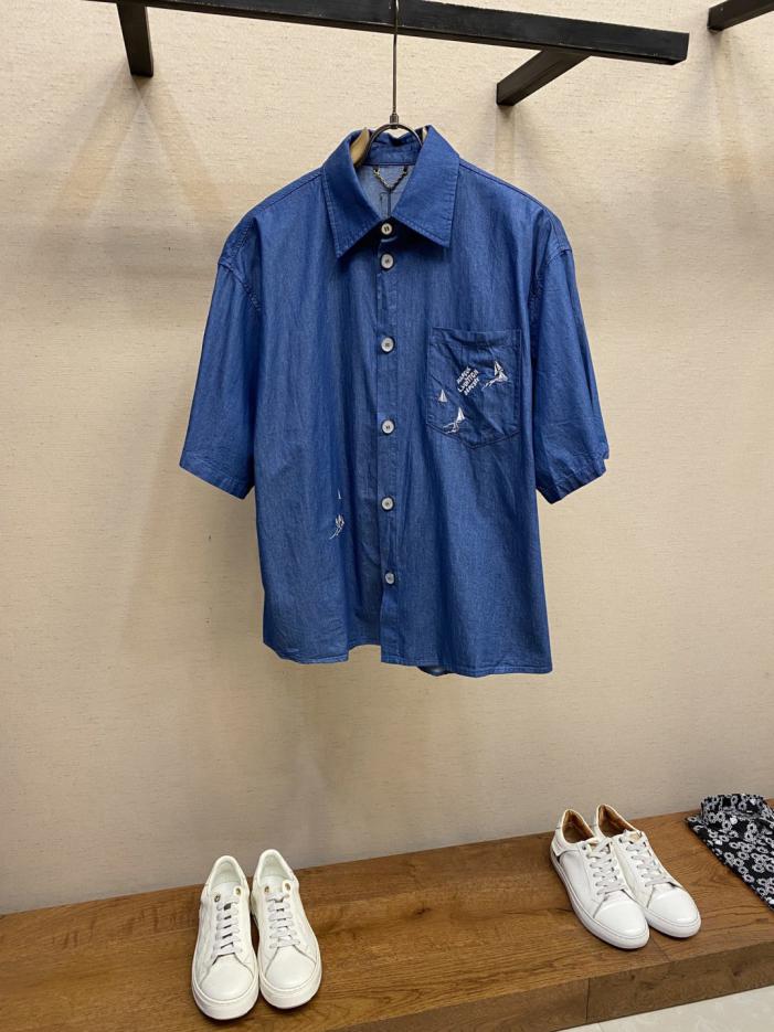 designer,replica,clothing,fake,1:1,lv,luxury,high quality LV Embroidered Chambray Short-Sleeve Shirt (E3140) designer,replica,clothing,fake,1:1,lv,luxury,high quality LV Embroidered Chambray Short-Sleeve Shirt (E3140)
