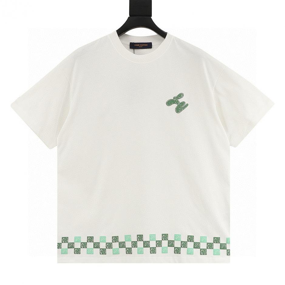 designer,replica,clothing,fake,1:1,lv,luxury,high quality LV graffiti checkered print short-sleeved T-shirt in black and white (A651) designer,replica,clothing,fake,1:1,lv,luxury,high quality LV graffiti checkered print short-sleeved T-shirt in black and white (A651)