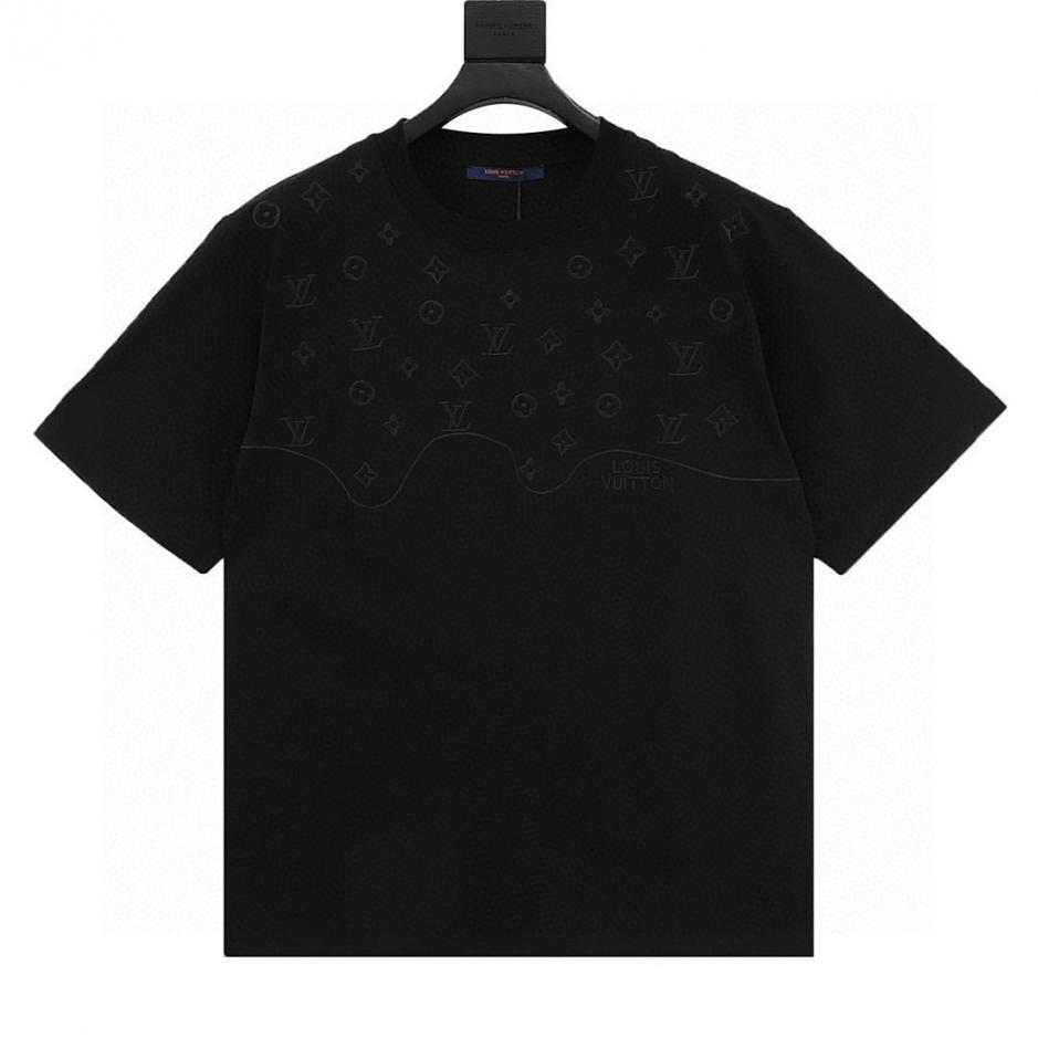 designer,replica,clothing,fake,1:1,lv,luxury,high quality LOUIS VUITTON Subtle Patterned Monogram Logo Embroidered Short-Sleeve T-Shirt (4DDB) designer,replica,clothing,fake,1:1,lv,luxury,high quality LOUIS VUITTON Subtle Patterned Monogram Logo Embroidered Short-Sleeve T-Shirt (4DDB)
