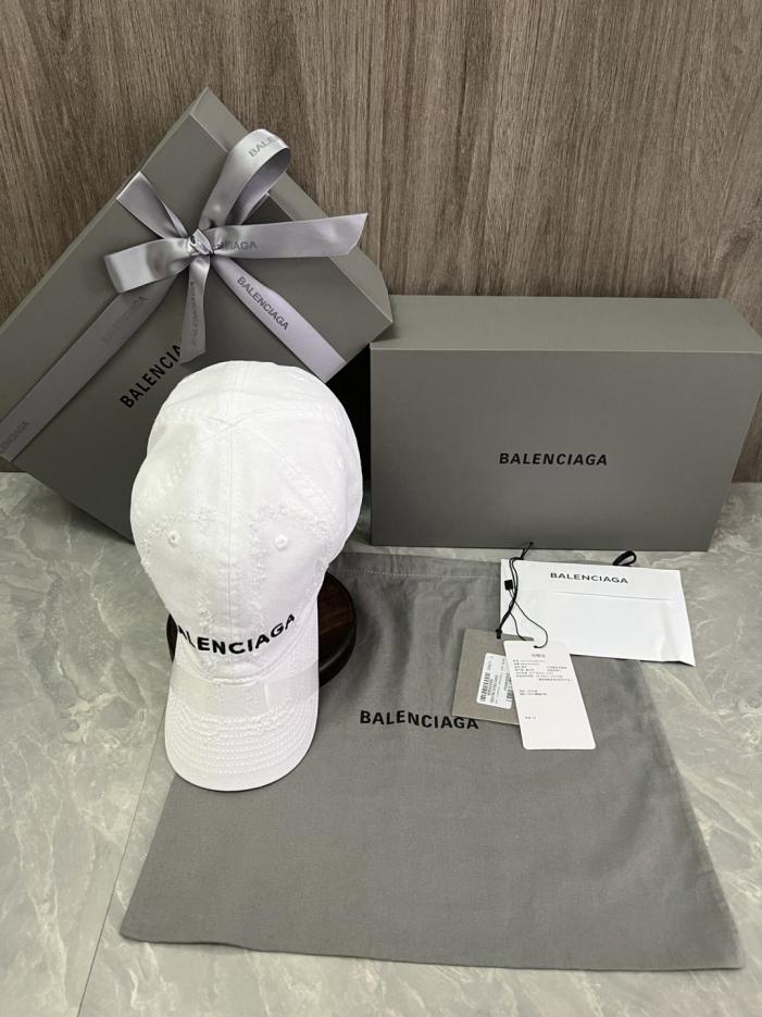 designer,replica,clothing,fake,1:1,lv,luxury,high quality Balenciaga baseball cap (retail import version) with the Balenciaga logo embroidered on the front (RO56K9) designer,replica,clothing,fake,1:1,lv,luxury,high quality Balenciaga baseball cap (retail import version) with the Balenciaga logo embroidered on the front (RO56K9)