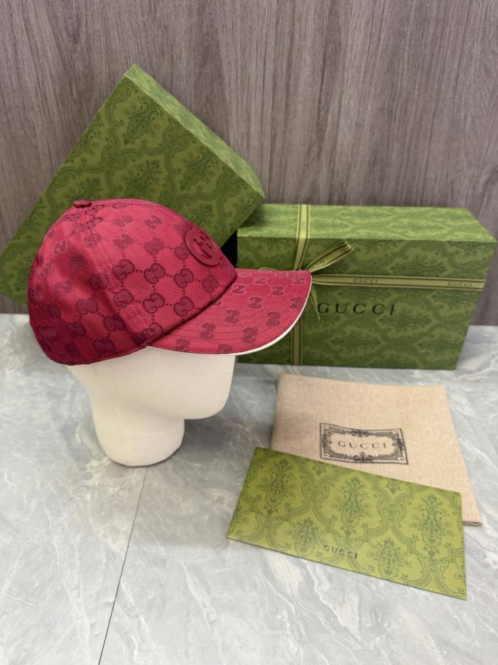 designer,replica,clothing,fake,1:1,lv,luxury,high quality GUCCI baseball cap, classic GG monogram canvas with a leather tag (engraved with “G(829U3W)”). designer,replica,clothing,fake,1:1,lv,luxury,high quality GUCCI baseball cap, classic GG monogram canvas with a leather tag (engraved with “G(829U3W)”).