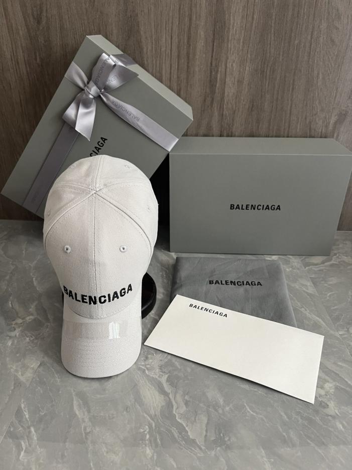 designer,replica,clothing,fake,1:1,lv,luxury,high quality Balenciaga baseball cap (retail import version) with Balenciaga embroidered logo on the front (6ZLZCL) designer,replica,clothing,fake,1:1,lv,luxury,high quality Balenciaga baseball cap (retail import version) with Balenciaga embroidered logo on the front (6ZLZCL)