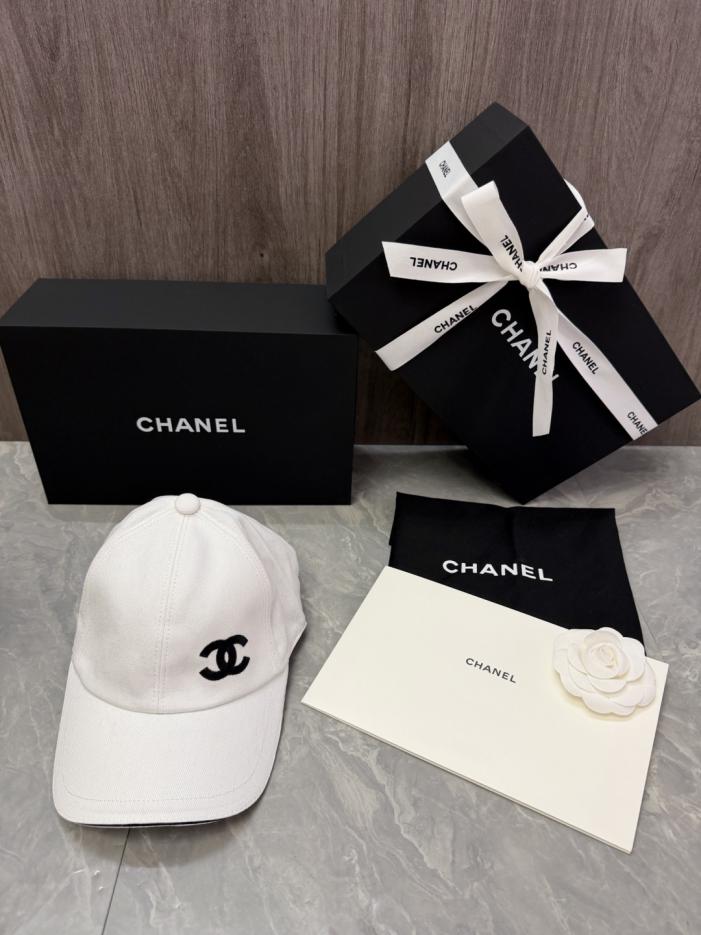 designer,replica,clothing,fake,1:1,lv,luxury,high quality Original CHANEL custom baseball cap (AASDOR) designer,replica,clothing,fake,1:1,lv,luxury,high quality Original CHANEL custom baseball cap (AASDOR)