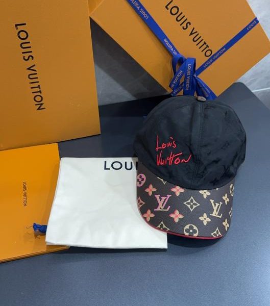 designer,replica,clothing,fake,1:1,lv,luxury,high quality Latest LV baseball cap (ANB8FH)