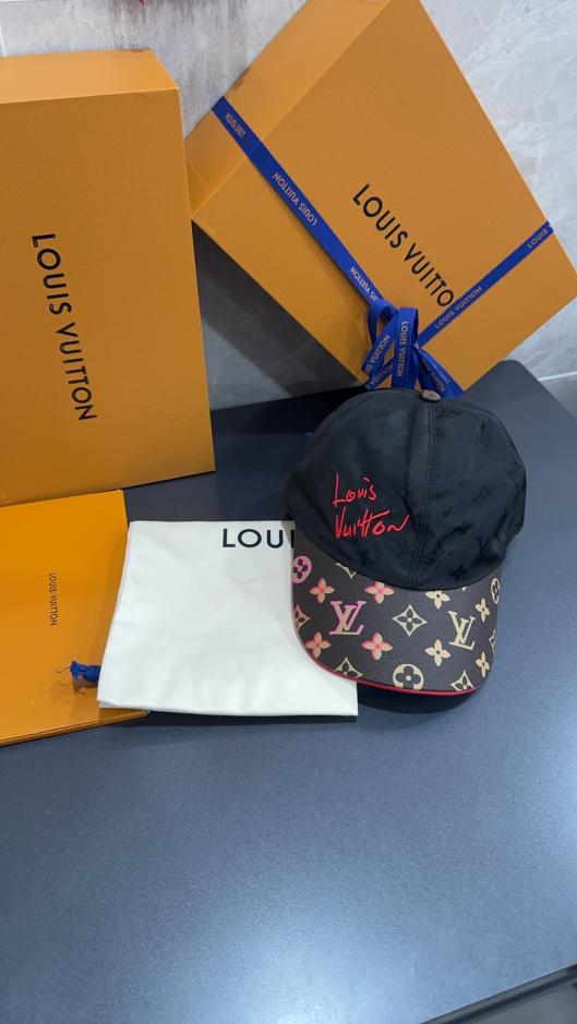 designer,replica,clothing,fake,1:1,lv,luxury,high quality Latest LV baseball cap (ANB8FH) designer,replica,clothing,fake,1:1,lv,luxury,high quality Latest LV baseball cap (ANB8FH)
