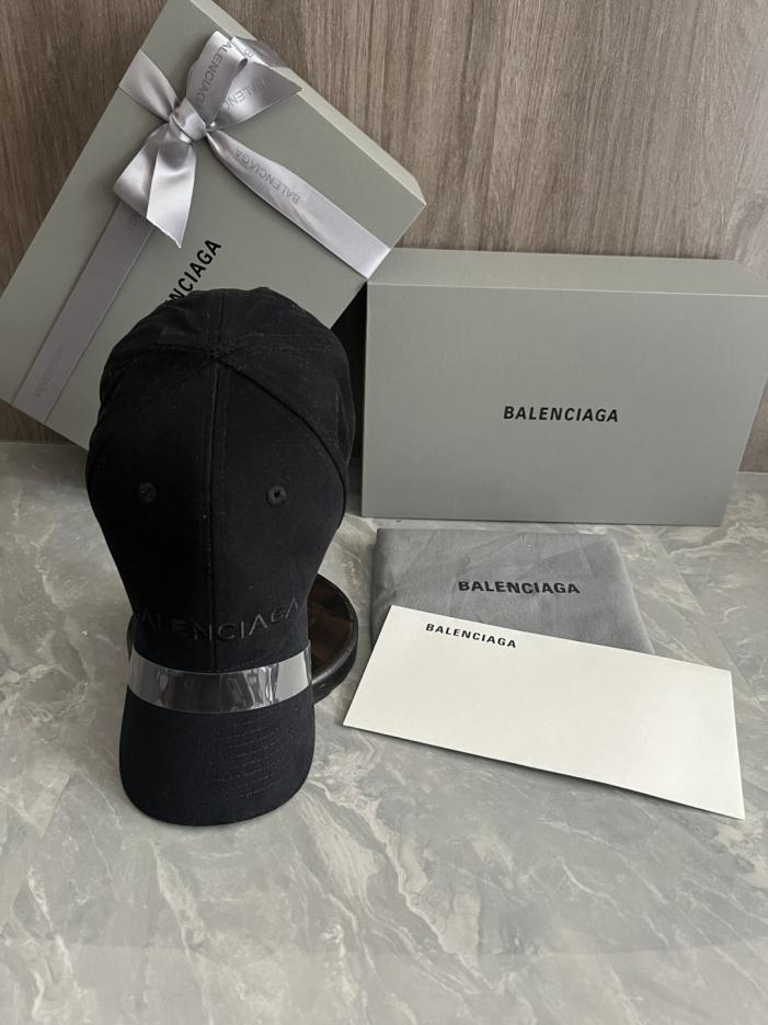designer,replica,clothing,fake,1:1,lv,luxury,high quality Balenciaga baseball cap (retail import version) with Balenciaga embroidered logo on the front (B5NUQL). designer,replica,clothing,fake,1:1,lv,luxury,high quality Balenciaga baseball cap (retail import version) with Balenciaga embroidered logo on the front (B5NUQL).