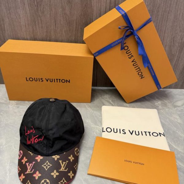 designer,replica,clothing,fake,1:1,lv,luxury,high quality New Louis Vuitton baseball cap (GC9XN1)
