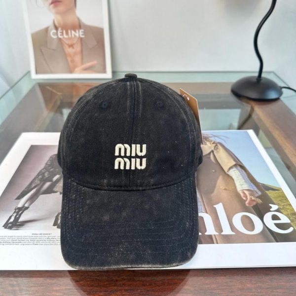 designer,replica,clothing,fake,1:1,lv,luxury,high quality MiuMiu’s new baseball cap (VCX1KW)