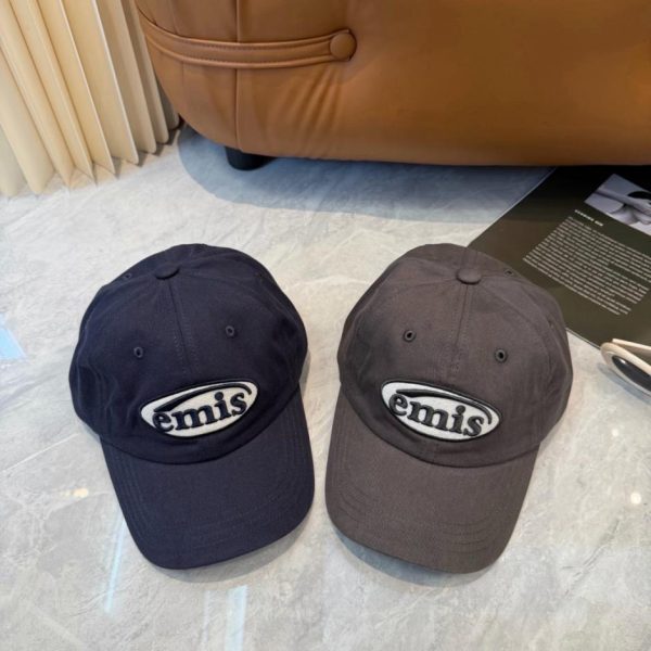 designer,replica,clothing,fake,1:1,lv,luxury,high quality New baseball cap from Korean streetwear brand emis (N5JAMG)