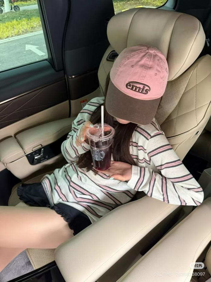 designer,replica,clothing,fake,1:1,lv,luxury,high quality Korean-style ceiling-style Emis pink and brown color-blocked baseball cap (VGQQX7) designer,replica,clothing,fake,1:1,lv,luxury,high quality Korean-style ceiling-style Emis pink and brown color-blocked baseball cap (VGQQX7)