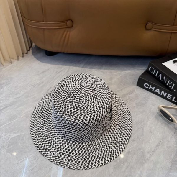 designer,replica,clothing,fake,1:1,lv,luxury,high quality CHANEL’s new flat-top straw hat (ZT4ODC)