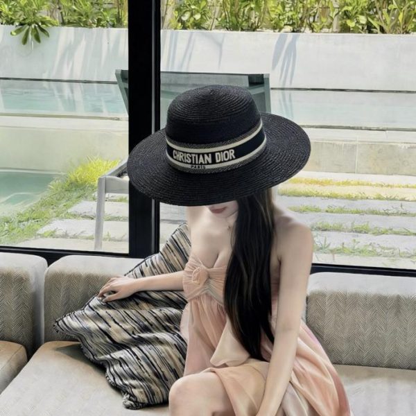 designer,replica,clothing,fake,1:1,lv,luxury,high quality DIOR’s new versatile flat-top straw hat with webbing (CE8O4C)