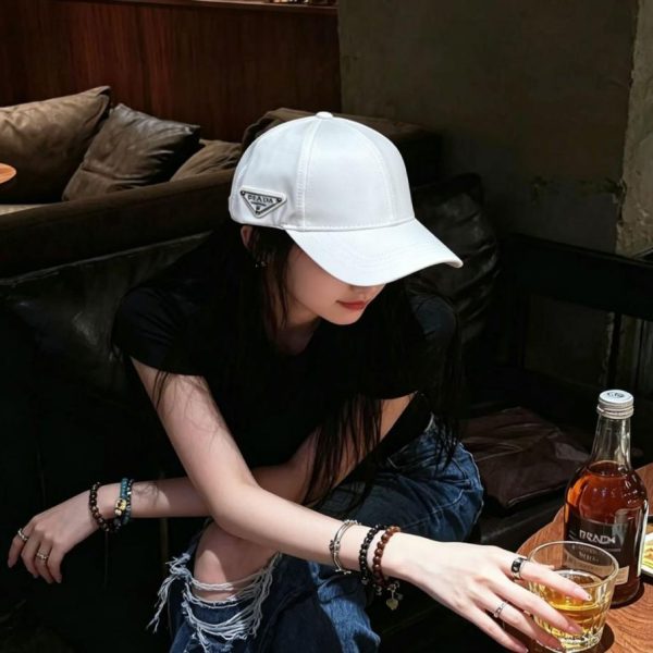 designer,replica,clothing,fake,1:1,lv,luxury,high quality Prada classic triangle logo baseball cap (6KT4AY)