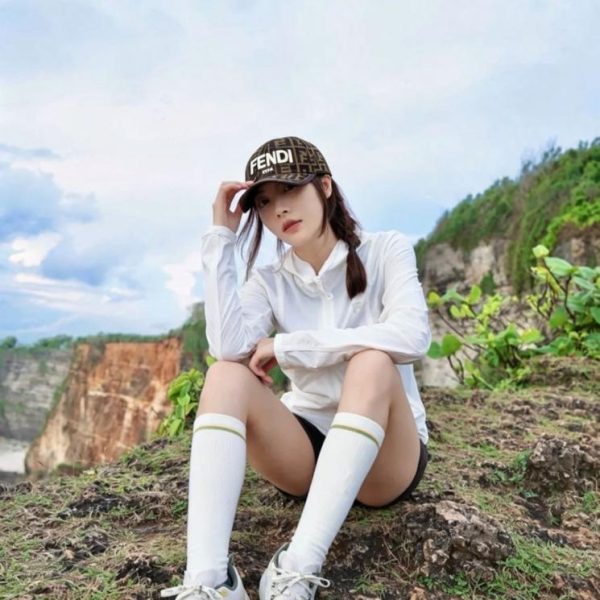 designer,replica,clothing,fake,1:1,lv,luxury,high quality Fendi’s new baseball cap (KN1JA6)